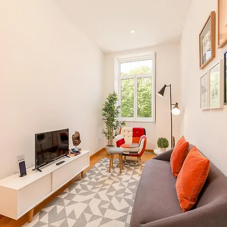 Charming 1-bedroom In Gaia *