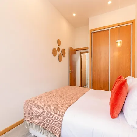 Charming 1-bedroom In Gaia *