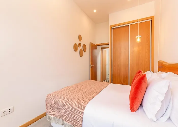 Charming 1-bedroom In Gaia *